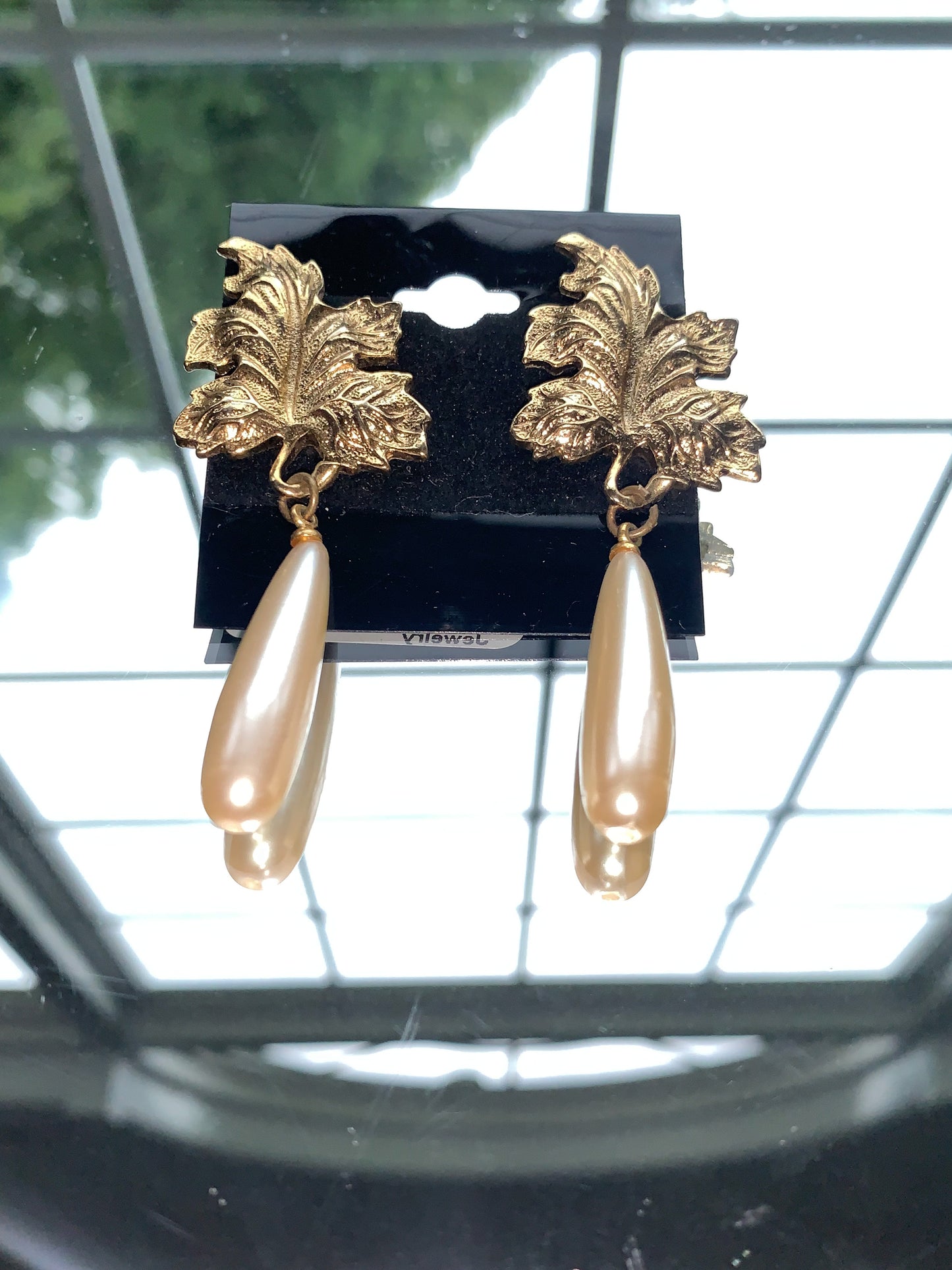 Leaf Pearl Drop Earrings